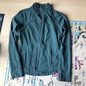 Lululemon jacket size 10